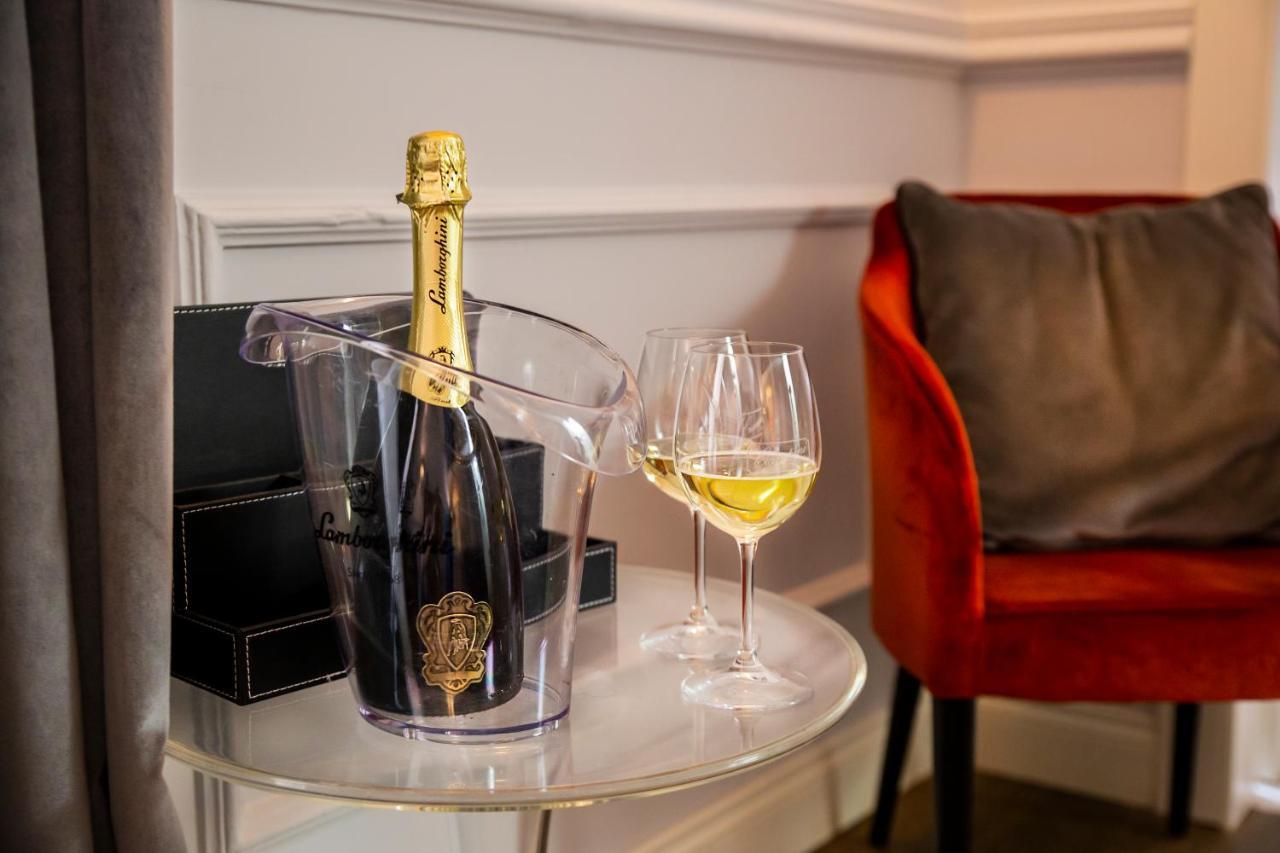Relais San Lorenzo In Lucina Rome Luaran gambar