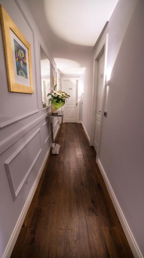 Relais San Lorenzo In Lucina Rome Luaran gambar