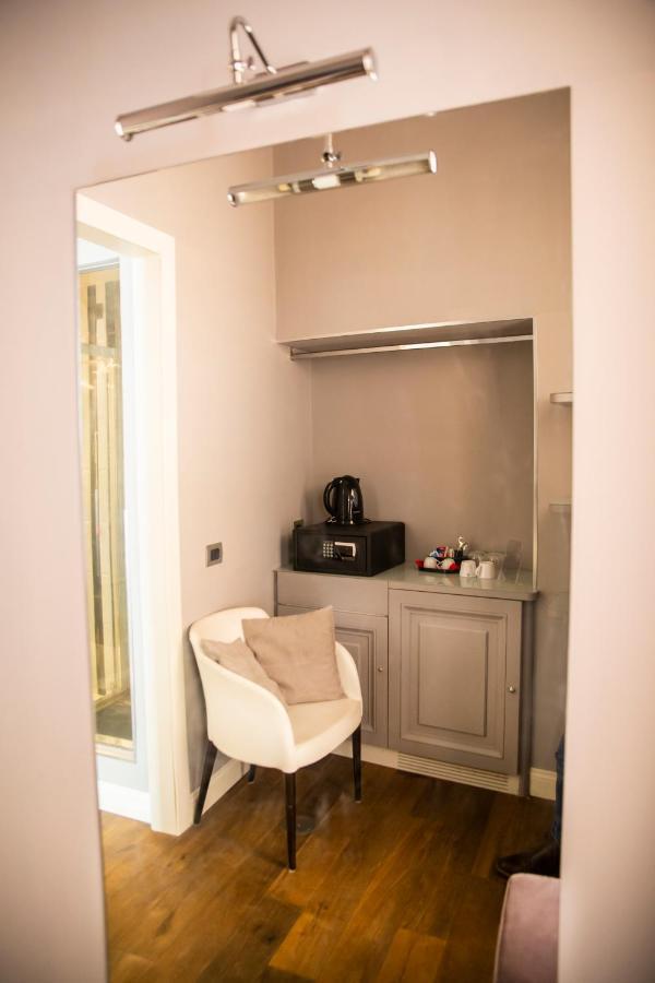 Relais San Lorenzo In Lucina Rome Luaran gambar